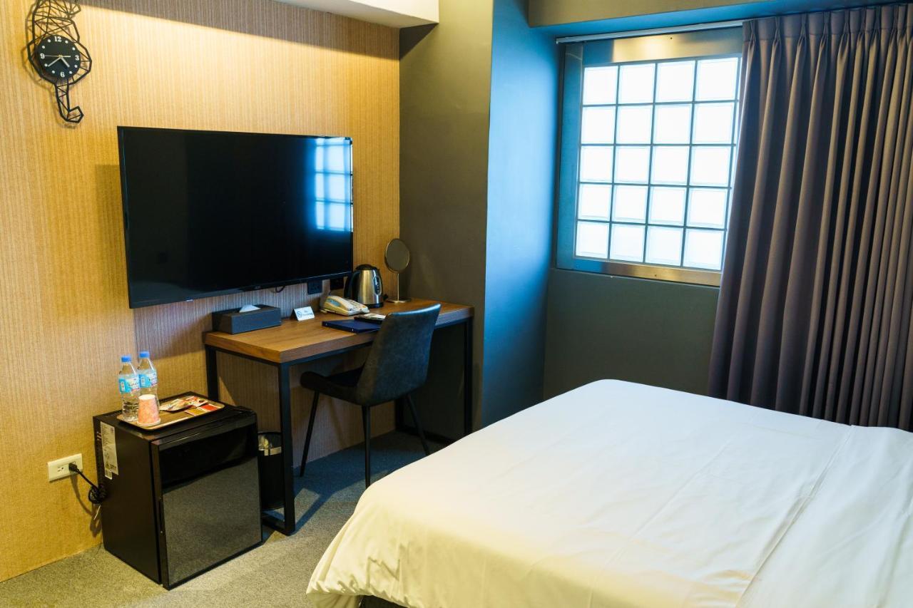 Doudian Ddinn Hotel Taichung Exterior foto